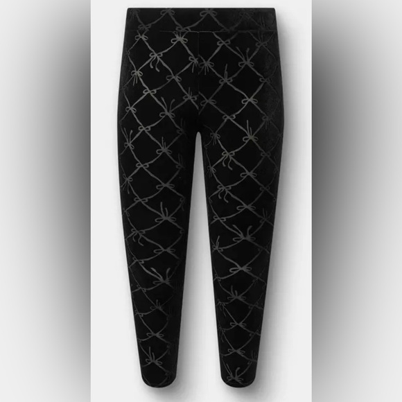Torrid Black Velvet Bow Pattern Leggings - Picture 3 of 4